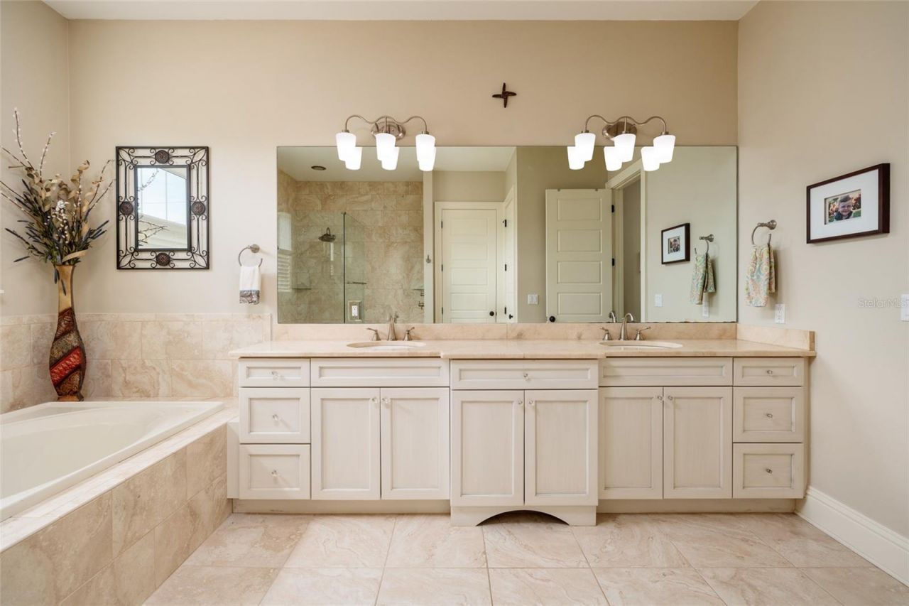 852 Cordova Boulevard Ne, Saint Petersburg, FL 33704 Photo
