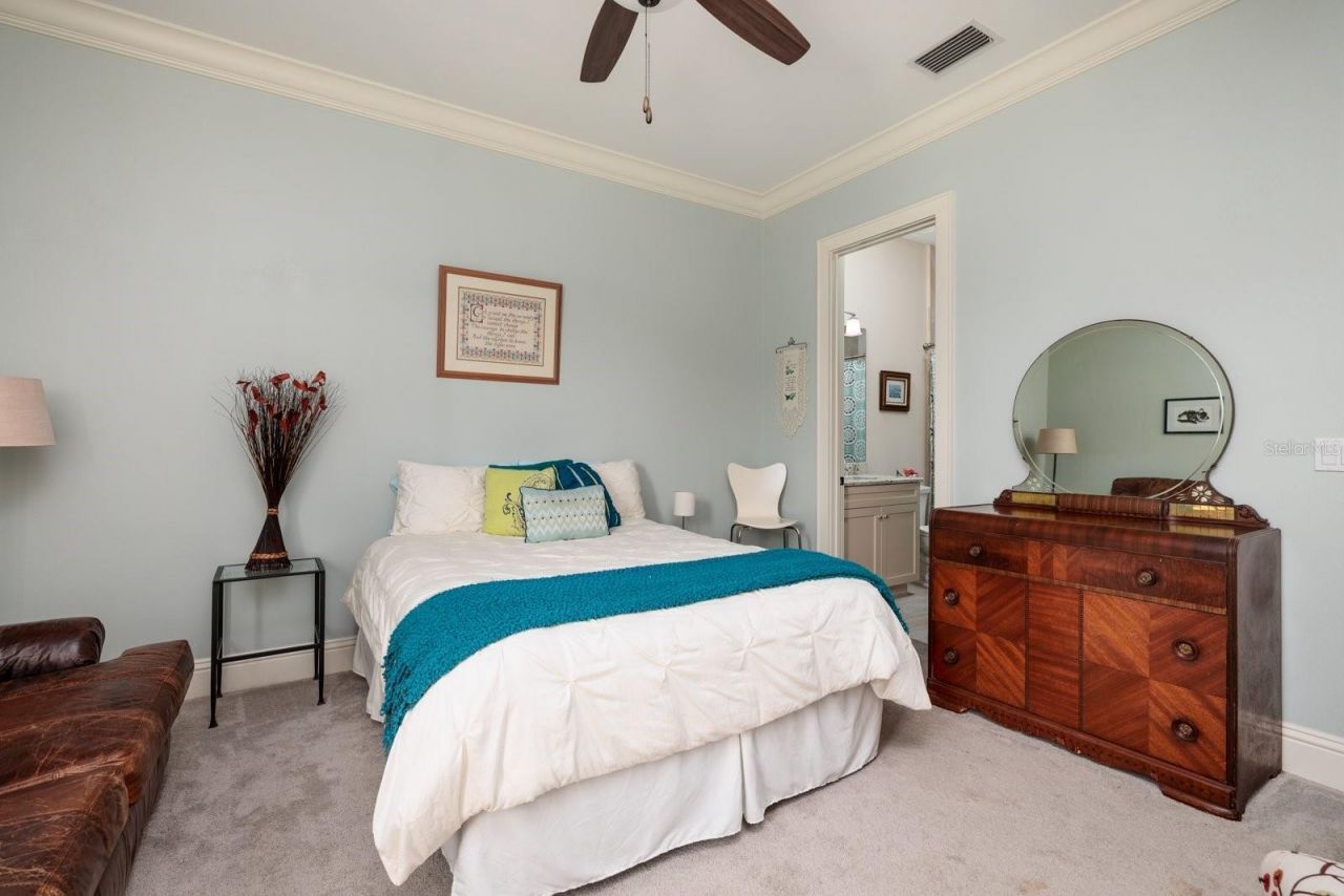 852 Cordova Boulevard Ne, Saint Petersburg, FL 33704 Photo