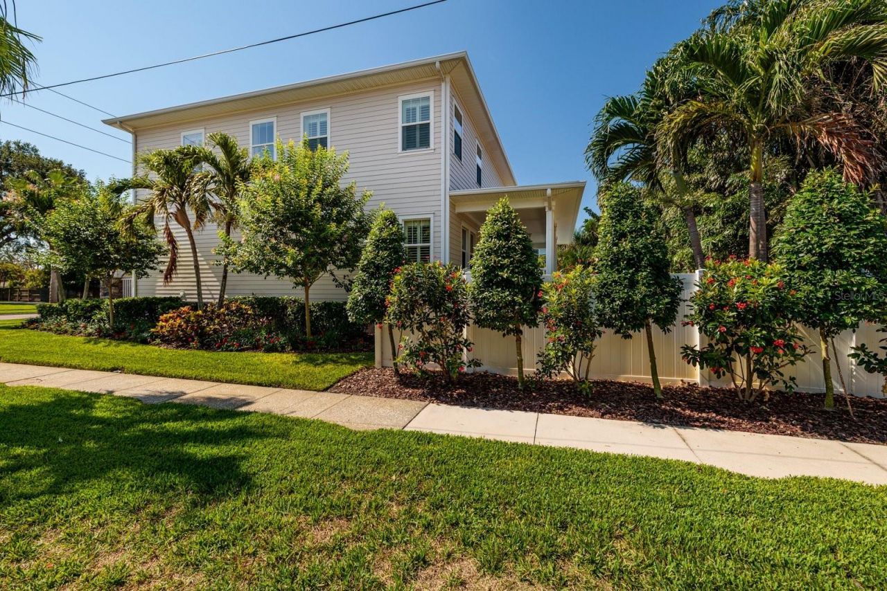 852 Cordova Boulevard Ne, Saint Petersburg, FL 33704 Photo