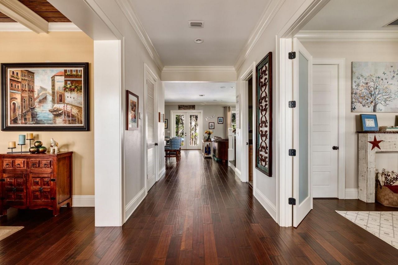 852 Cordova Boulevard Ne, Saint Petersburg, FL 33704 Photo