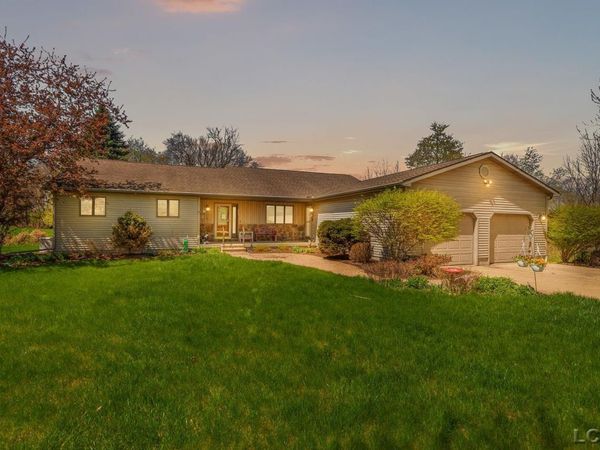 420 McClellan , Hudson, MI 49247