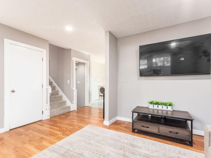 2096 Jeffey Drive, Hilliard, OH 43026 Photo 6