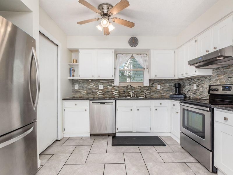 2096 Jeffey Drive, Hilliard, OH 43026 Photo 8