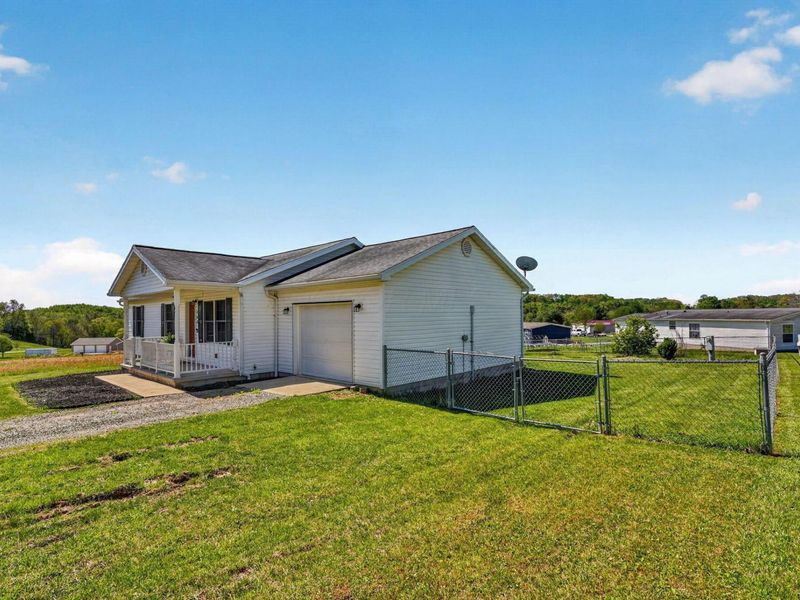 163 Blue Sky Drive , Jackson, OH 45640 Photo 8