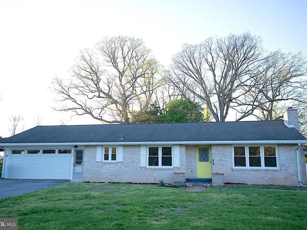 118 SYCAMORE DRIVE, MOUNT HOLLY SPRINGS, PA 17065