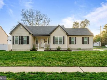 1401 WALNUT STREET, GLASSBORO, NJ 08028