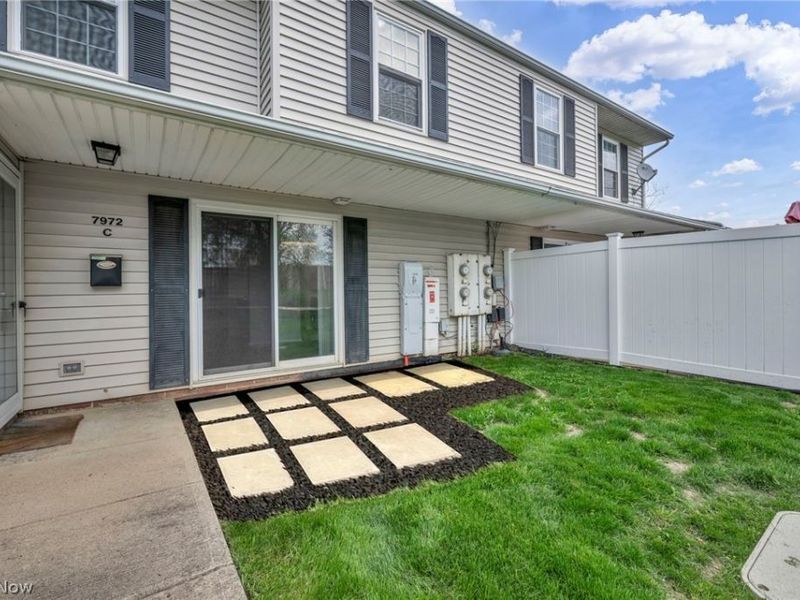 7972 Colonial Drive, Mentor, OH 44060 Photo 3