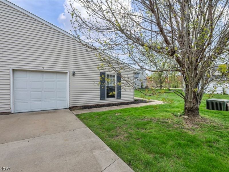 7972 Colonial Drive, Mentor, OH 44060 Photo 5