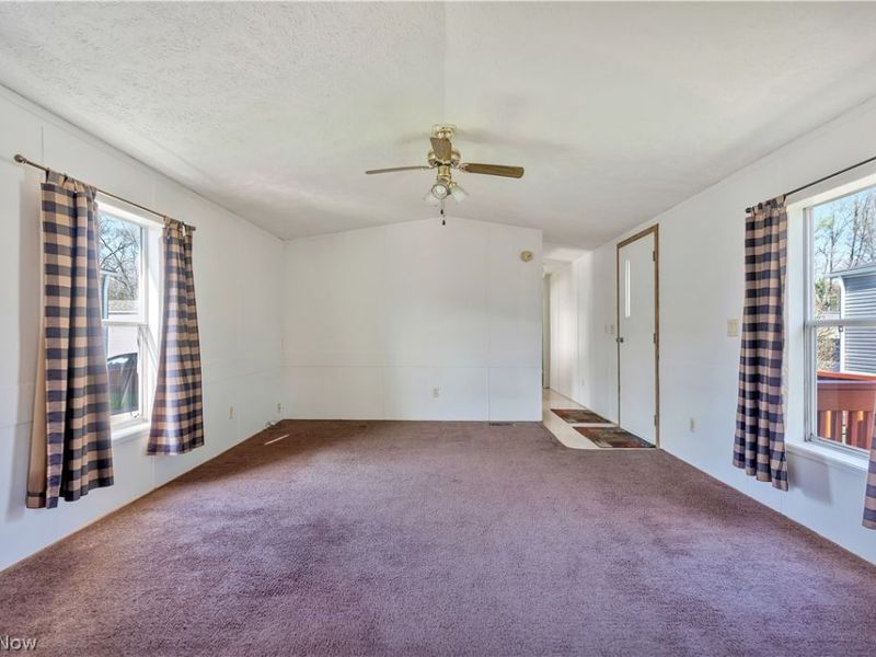 100 Keenan, Unit Ellen 27, Peninsula, OH 44264 Photo 11