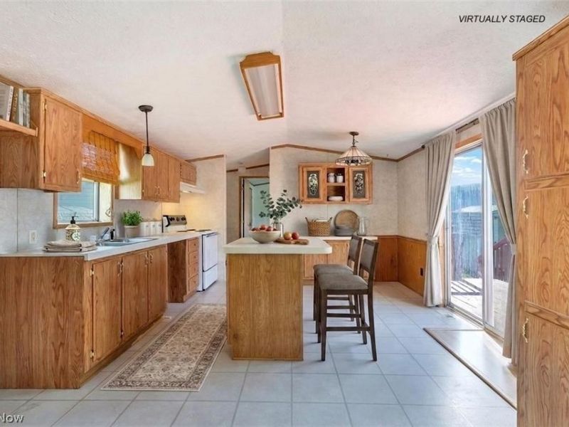 100 Keenan, Unit Ellen 27, Peninsula, OH 44264 Photo 12