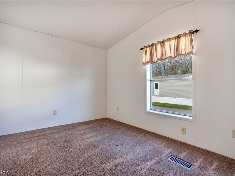 100 Keenan, Unit Ellen 27, Peninsula, OH 44264 Photo 27