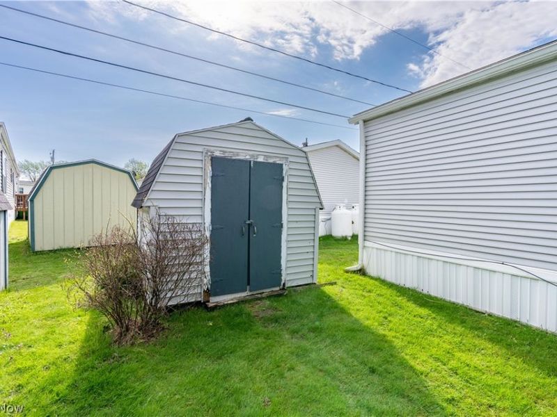 100 Keenan, Unit Ellen 27, Peninsula, OH 44264 Photo 38