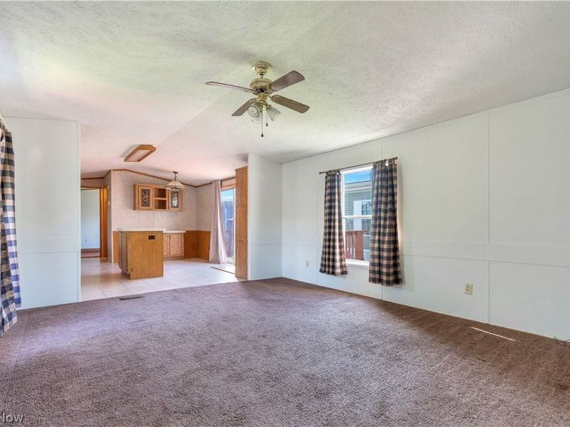 100 Keenan, Unit Ellen 27, Peninsula, OH 44264 Photo 6