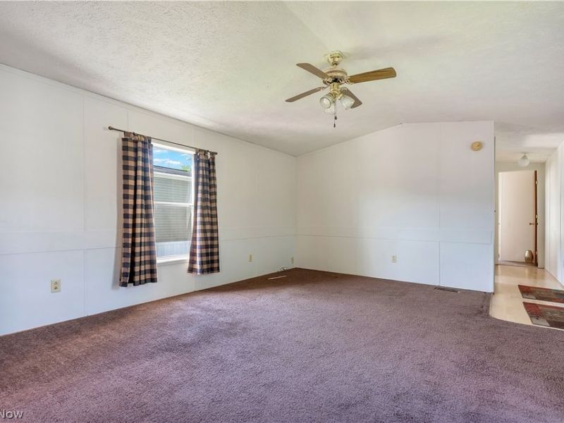 100 Keenan, Unit Ellen 27, Peninsula, OH 44264 Photo 9