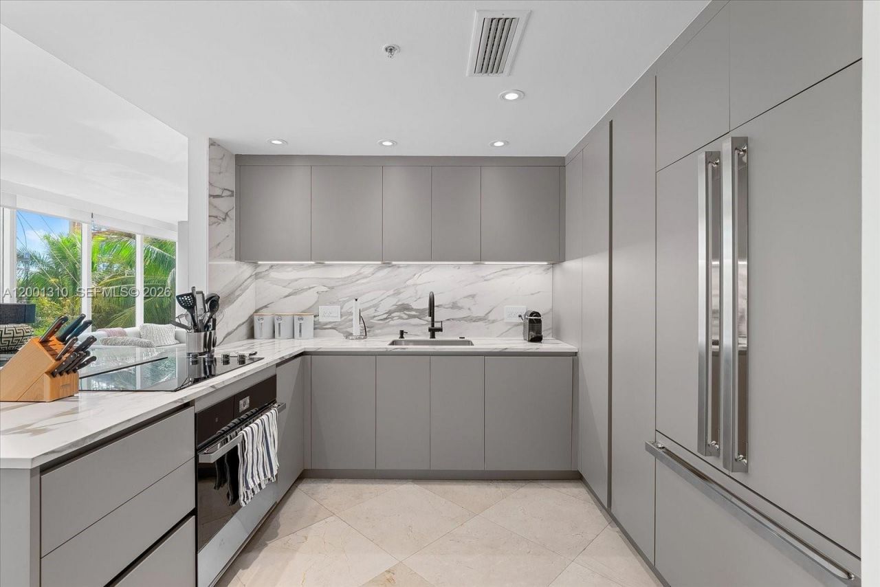3400 SW 27th Ave , Unit 201, Miami, FL 33133 Photo