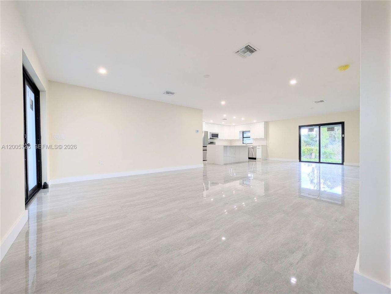 813 Bell Blvd S, Lehigh Acres, FL 33974 Photo