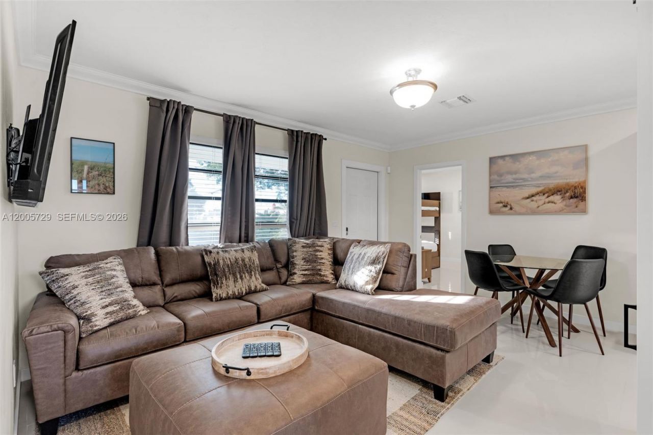 1075 NE 12 Ave, Unit 1075, Homestead, FL 33030 Photo