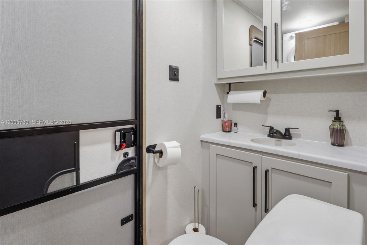 325 Calusa St #312 , Key Largo, FL 33037 Photo