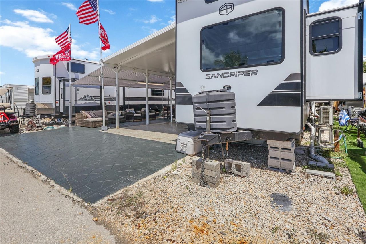 325 Calusa St #312 , Key Largo, FL 33037 Photo