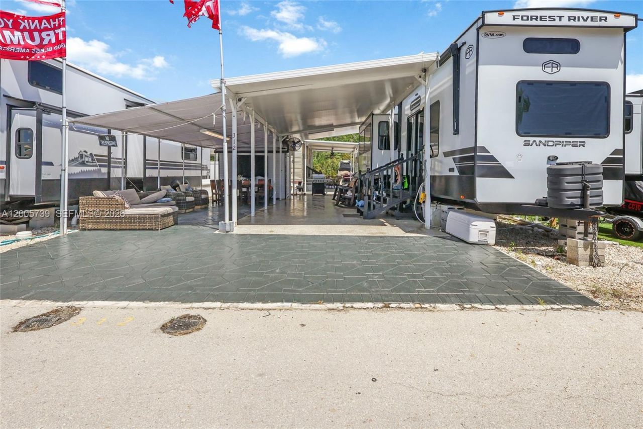 325 Calusa St #312 , Key Largo, FL 33037 Photo