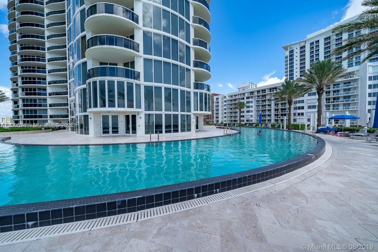 17201 Collins Ave, Unit 3101, Sunny Isles Beach, FL 33160 Photo