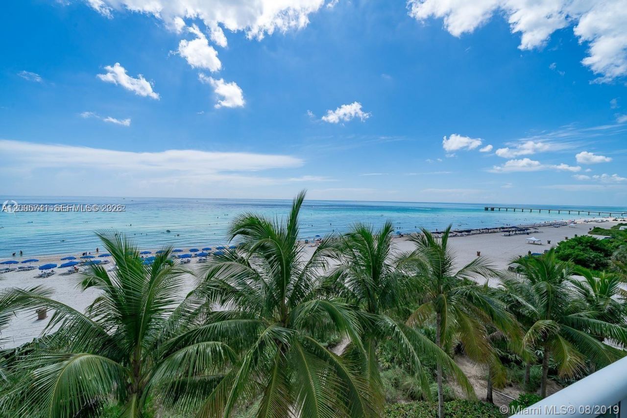 17201 Collins Ave, Unit 3101, Sunny Isles Beach, FL 33160 Photo
