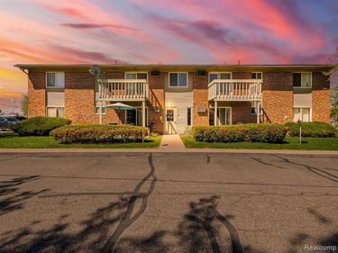 125 E Van Riper Road , Fowlerville Vlg, MI 48836