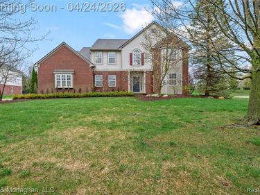 4451 Carriage Hill Court, Oakland Twp, MI 48306