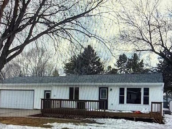 13 N Muyres Avenue, Carlos, MN 56319