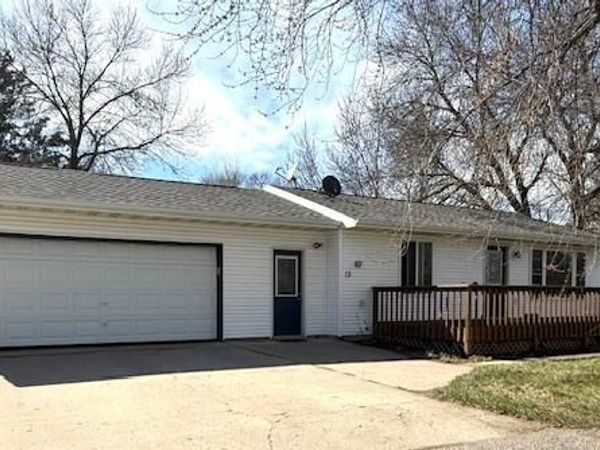 13 N Muyres Avenue, Carlos, MN 56319
