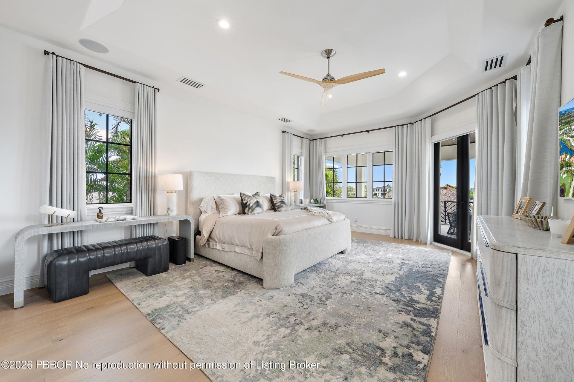 19020 Point Drive, Jupiter, FL 33469 Photo