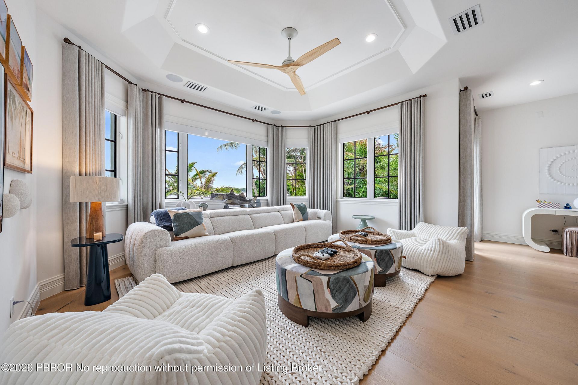 19020 Point Drive, Jupiter, FL 33469 Photo