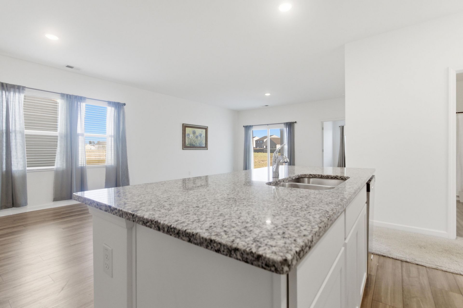 569 Polaris Way Photo 18