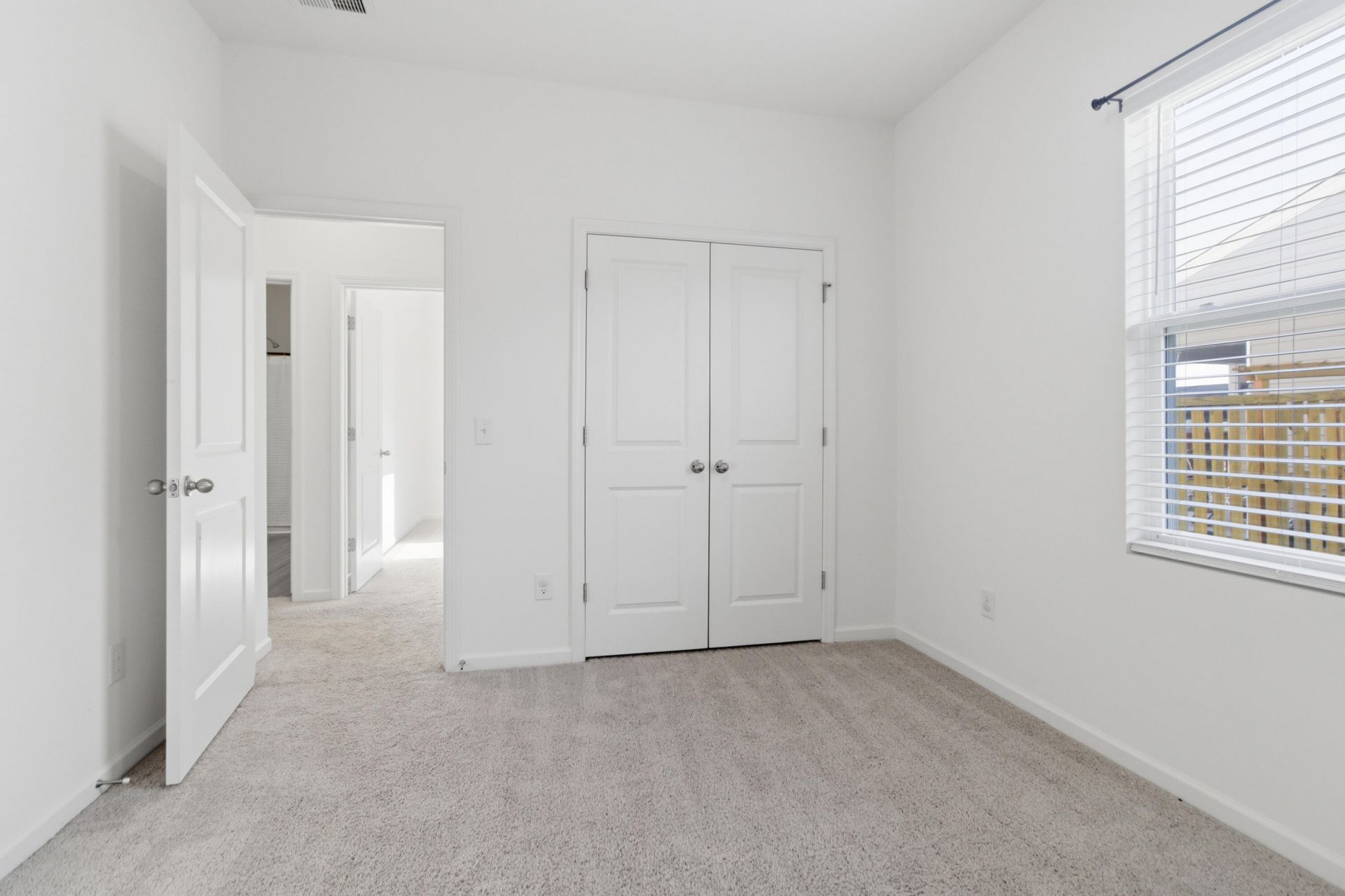 569 Polaris Way Photo 21