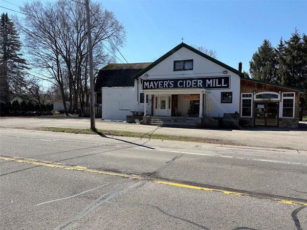 699 Five Mile Line Road Road , Webster, NY 14580