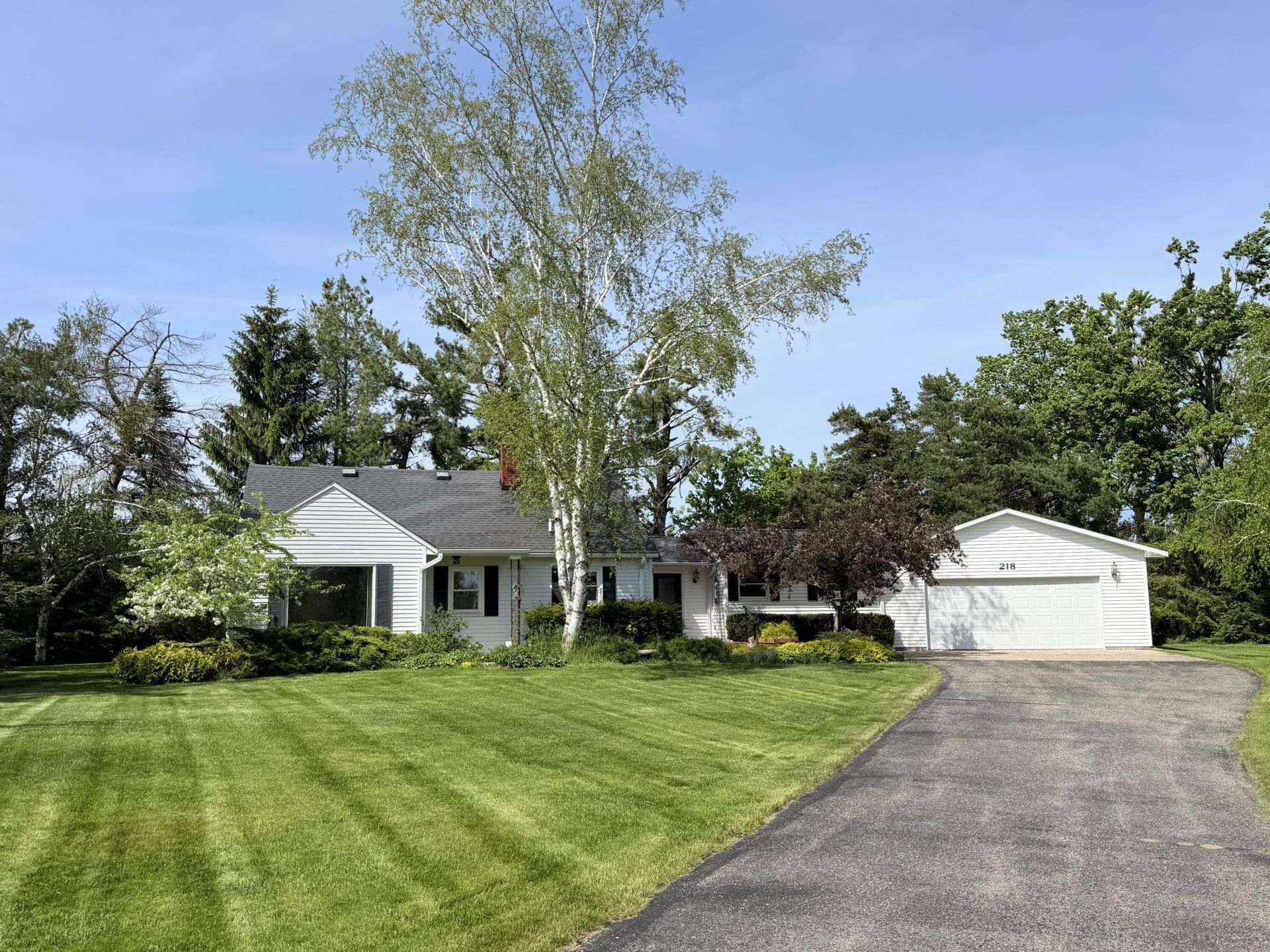 218 U Court, Gaylord, MI 49735 Main Photo