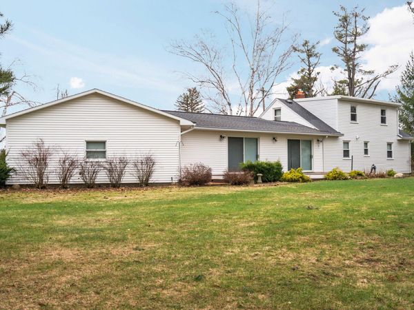 218 U Court, Gaylord, MI 49735