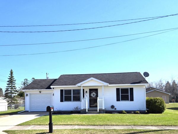 2562 LaForest Avenue, Alpena, MI 49707