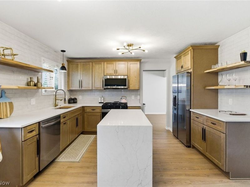 6344 Gale Drive, Seven Hills, OH 44131 Photo 13