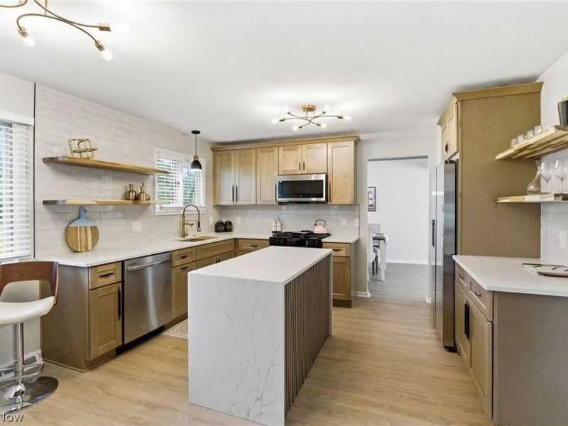 6344 Gale Drive, Seven Hills, OH 44131 Photo 15