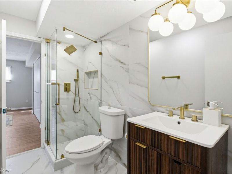 6344 Gale Drive, Seven Hills, OH 44131 Photo 25