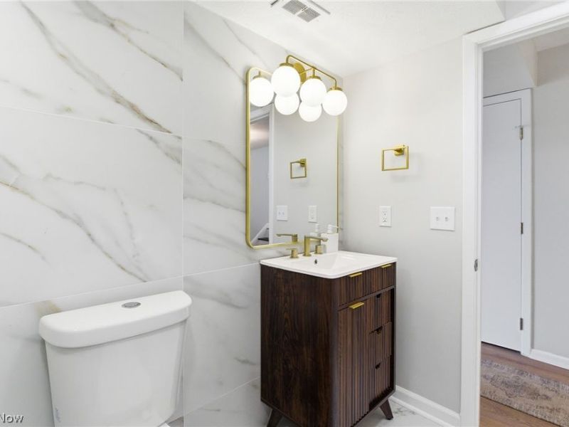 6344 Gale Drive, Seven Hills, OH 44131 Photo 26