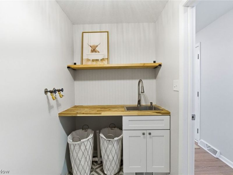 6344 Gale Drive, Seven Hills, OH 44131 Photo 28