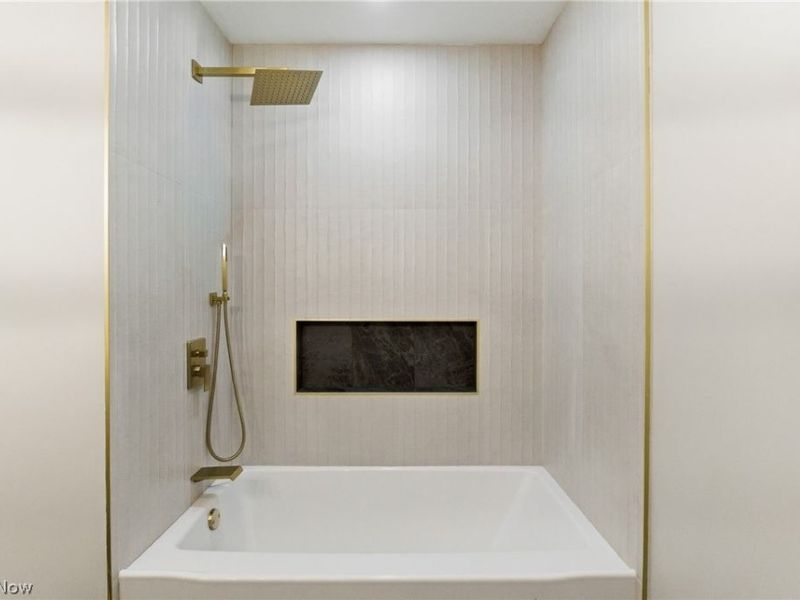 6344 Gale Drive, Seven Hills, OH 44131 Photo 37