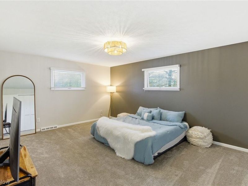 6344 Gale Drive, Seven Hills, OH 44131 Photo 39