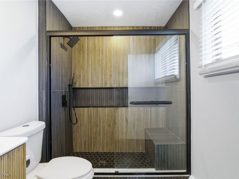 6344 Gale Drive, Seven Hills, OH 44131 Photo 42