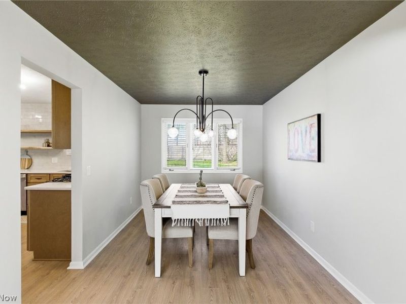 6344 Gale Drive, Seven Hills, OH 44131 Photo 9