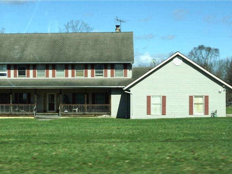 39335 Bainbridge Road, Solon, OH 44139 Photo 1