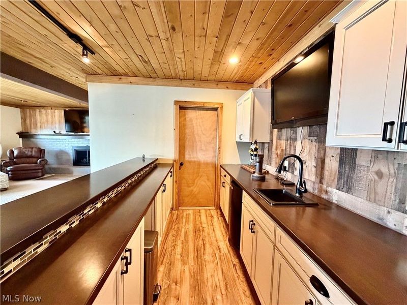 47817 Tomahawk Drive, Negley, OH 44441 Photo 14