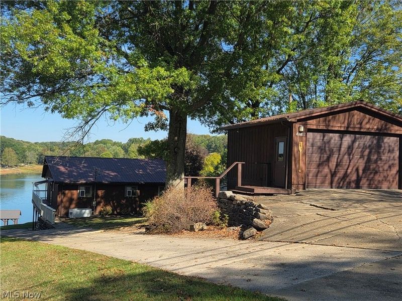 47817 Tomahawk Drive, Negley, OH 44441 Photo 2